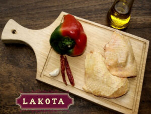 Muslos de pollo criollo con piel Lakota